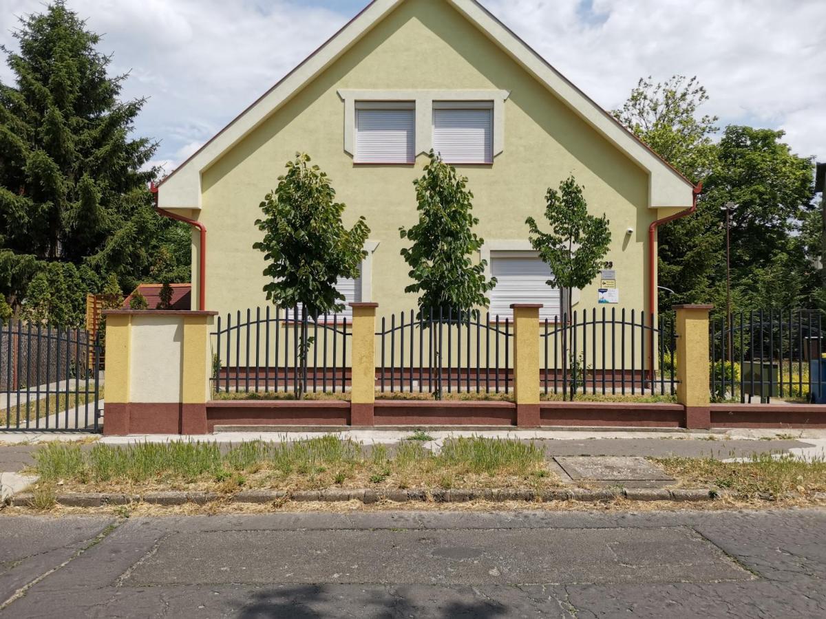 Poroszlay Apartman 德布勒森 外观 照片