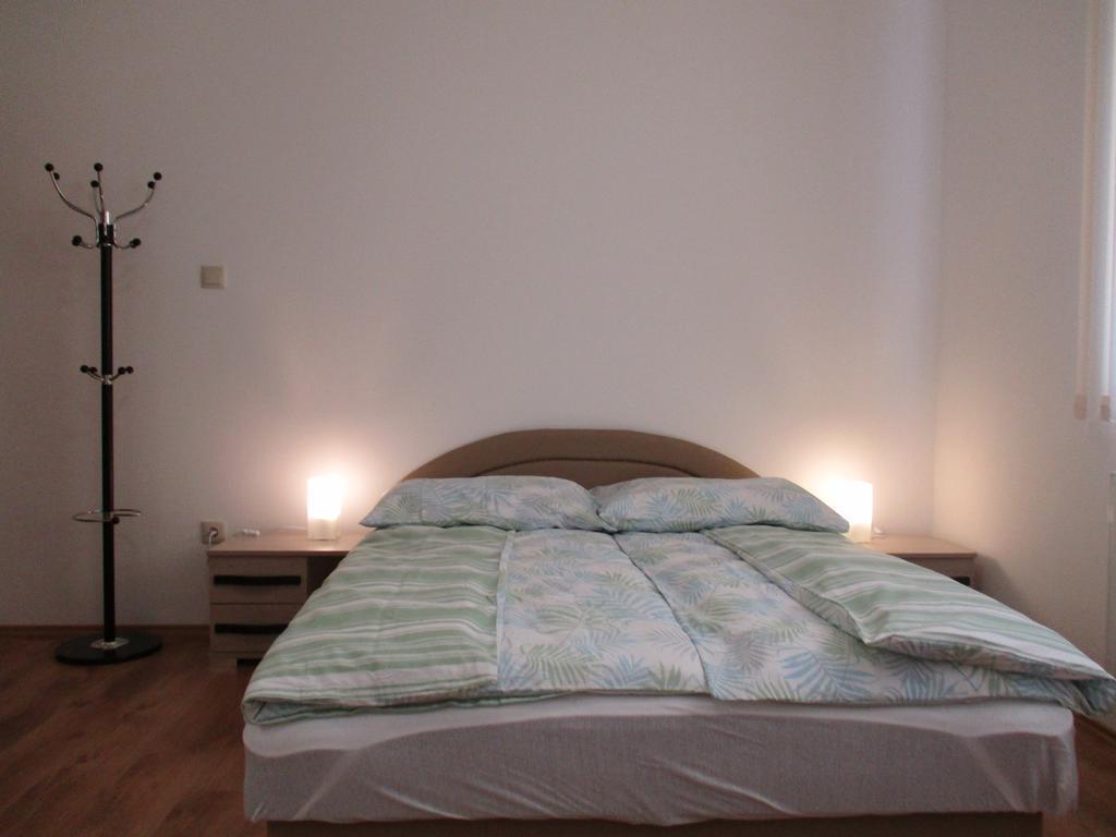 Poroszlay Apartman 德布勒森 外观 照片