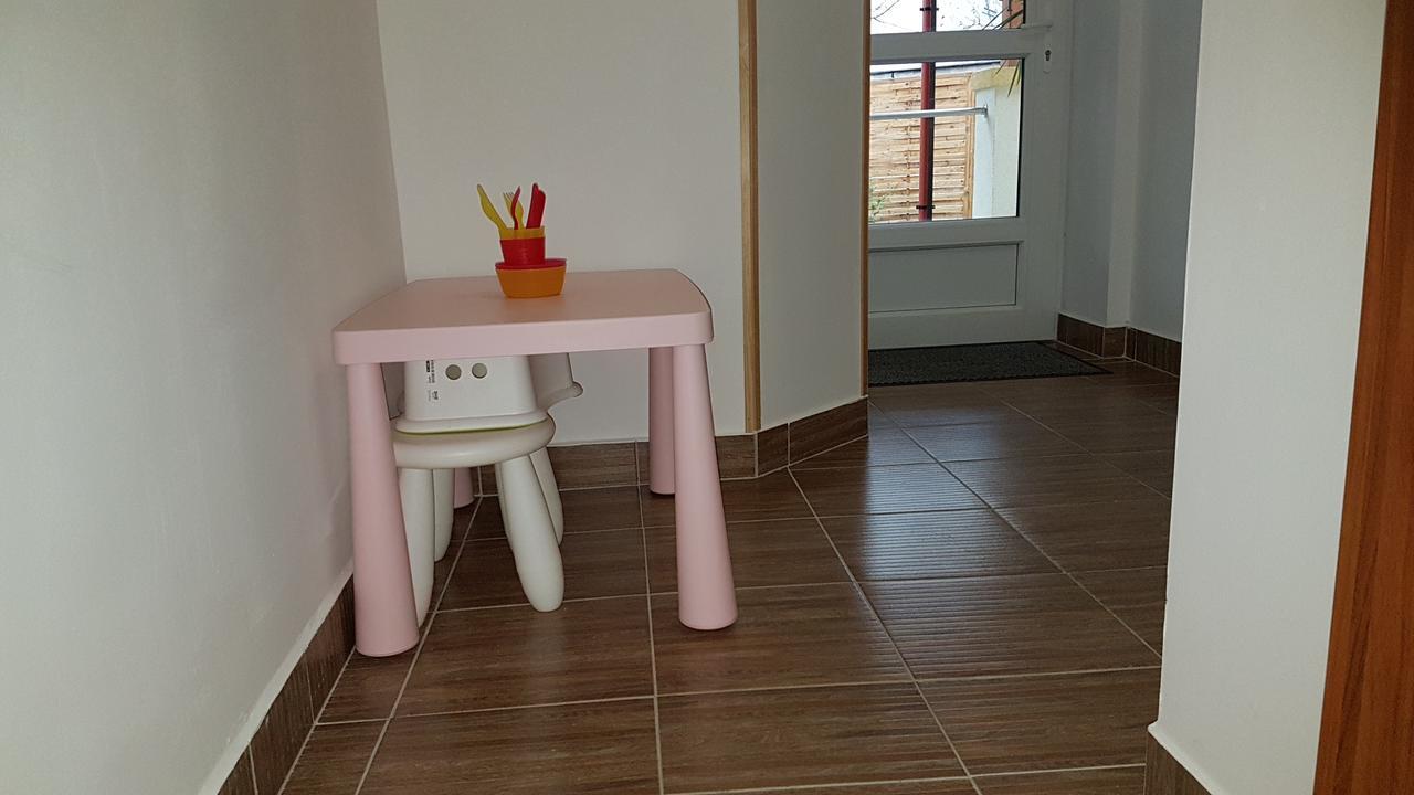 Poroszlay Apartman 德布勒森 外观 照片